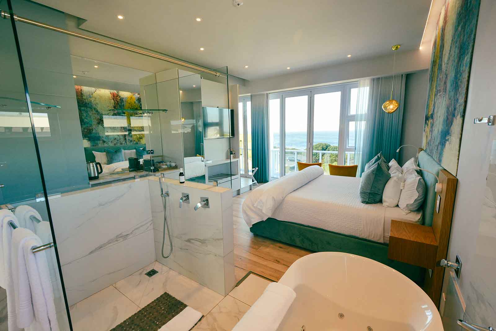 hgh-honeymoon-suite