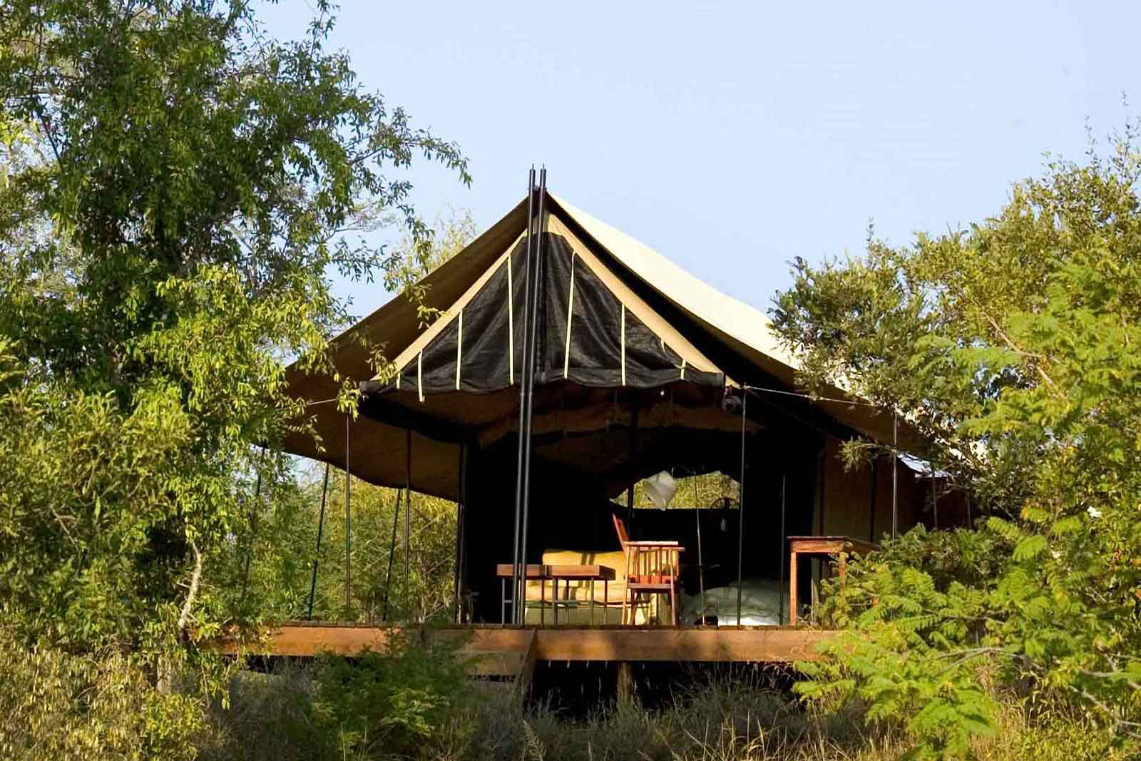 Honeyguide Mantobeni Camp accommodation tents