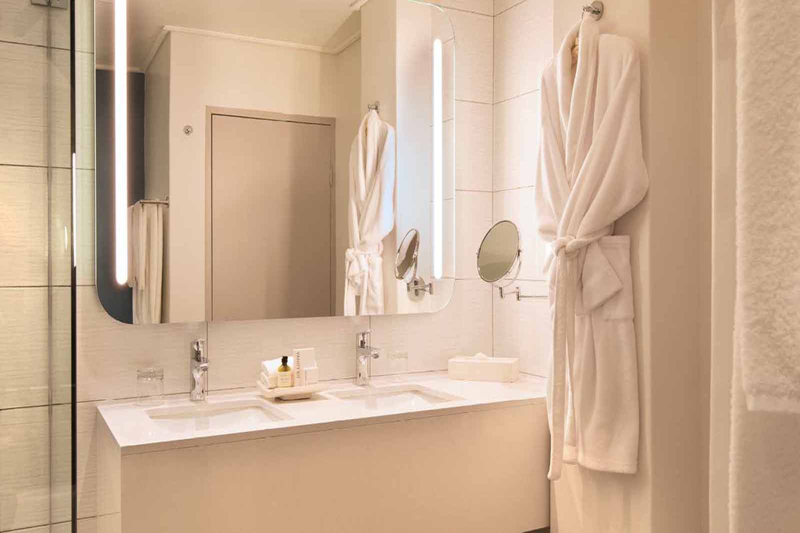 Victoria and Albert Hotel Ensuite