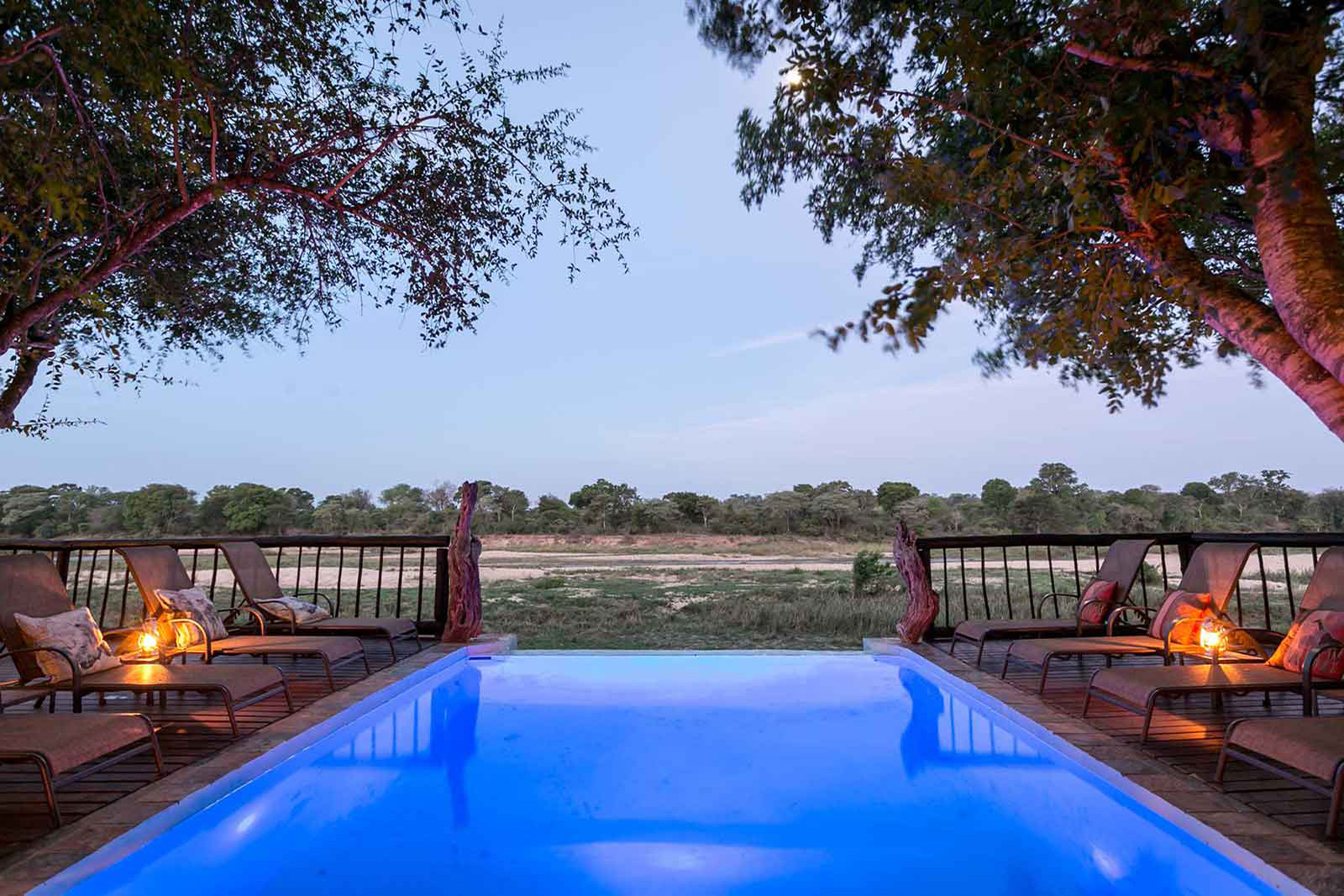 Umkumbe Safari Lodge pool