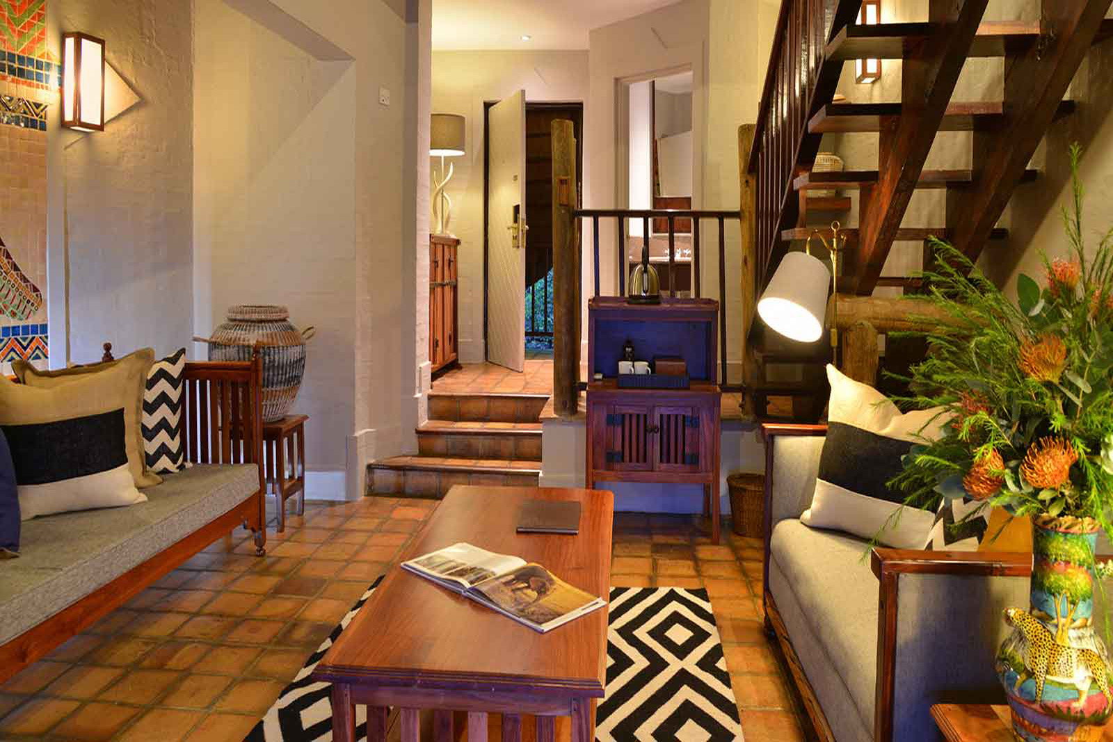 Victoria Safari Lodge main area